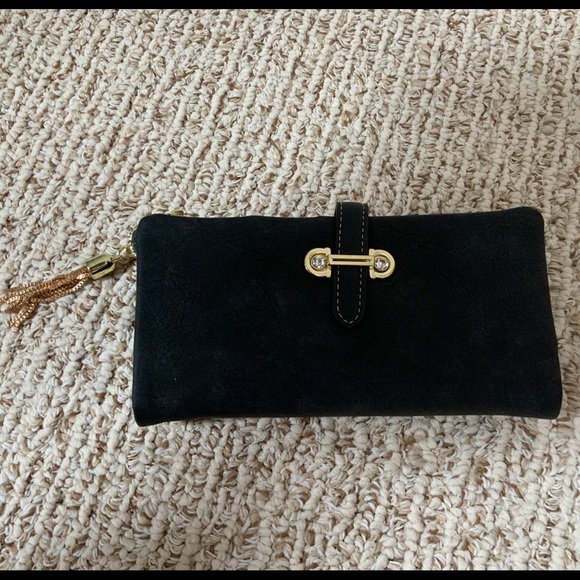 Handbags - :ON HOLD: ⭐️ FREE with Any Purchase NEW Wallet